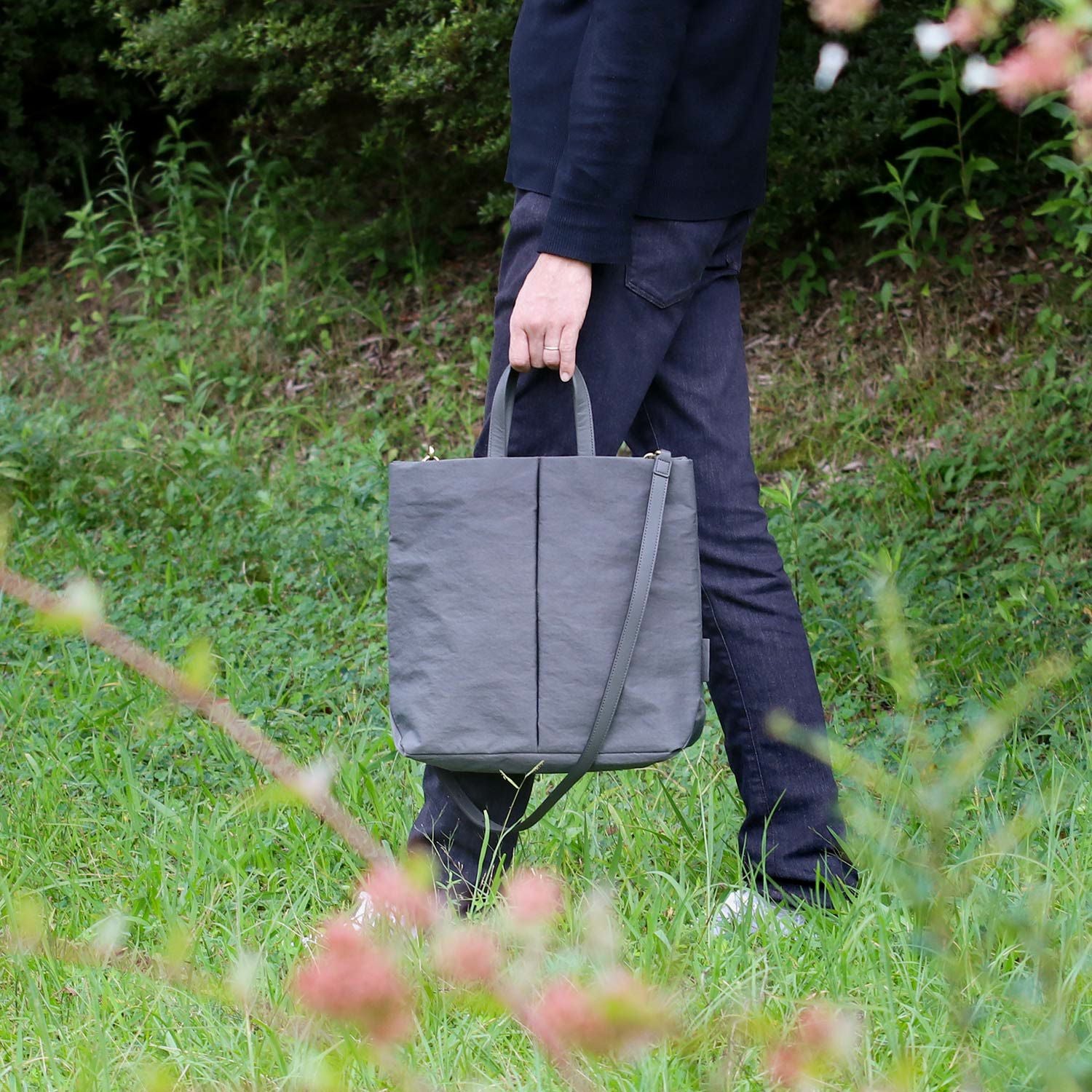TUTUMU Fly tote | 豊岡鞄公式オンラインストア - Artisan [ アルチザン ]