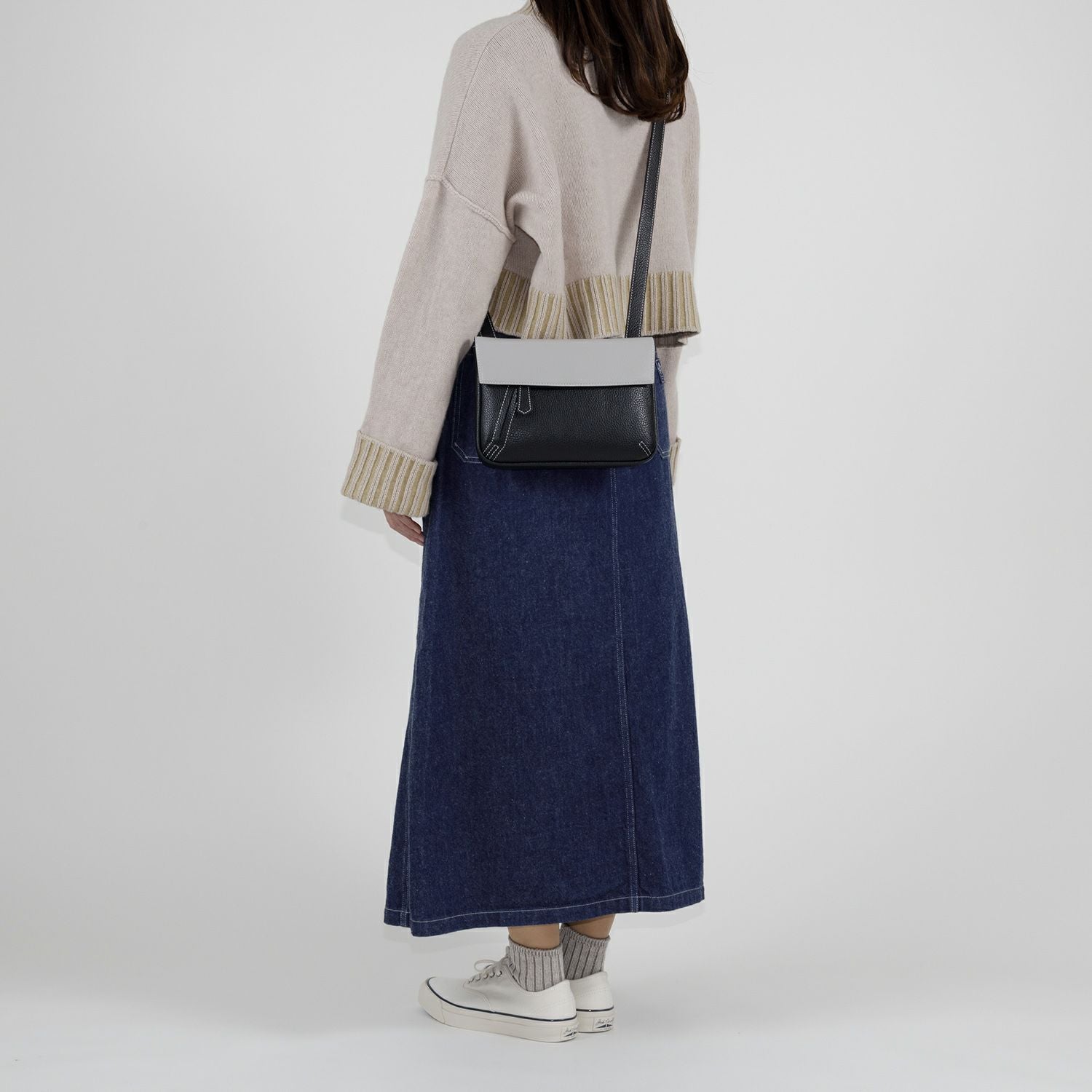 豊岡鞄 Artisan ショルダーバッグ レザーフラップポシェット ネイビー系 レザーフラップポシェット | 豊岡鞄公式オンラインストア - Artisan