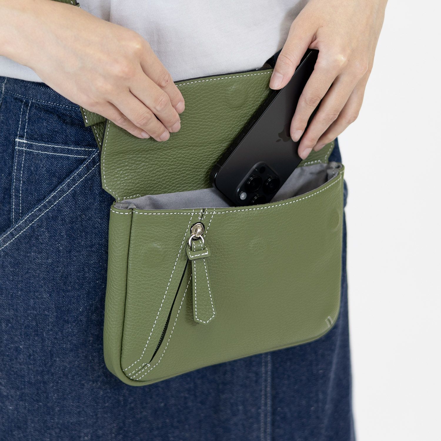 豊岡鞄 Artisan ショルダーバッグ レザーフラップポシェット ネイビー系 レザーフラップポシェット | 豊岡鞄公式オンラインストア - Artisan