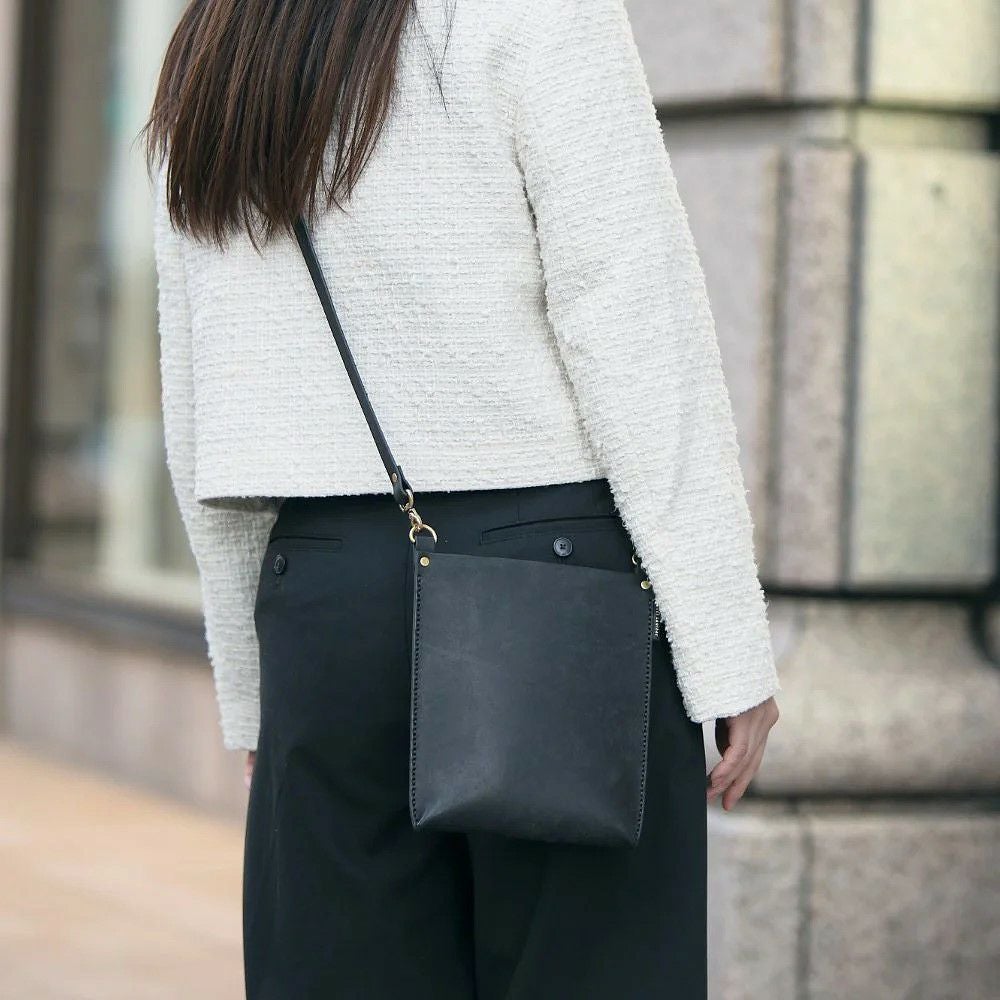 haaki Leather Pueblo Shoulder Bag | 豊岡鞄公式オンラインストア