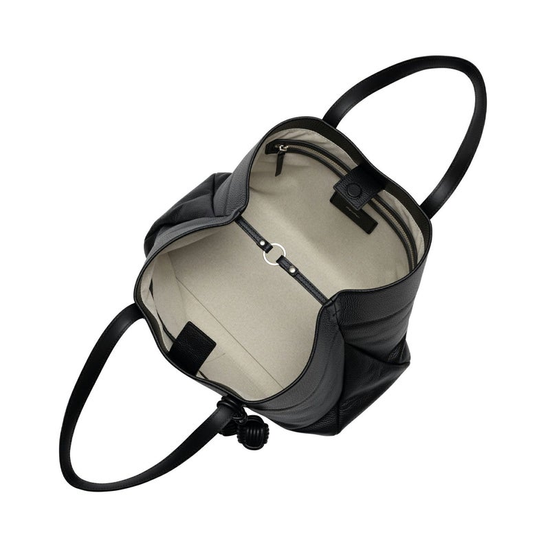 内装など（内側ベルト留め）